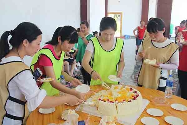 為6、7月生日員工慶生